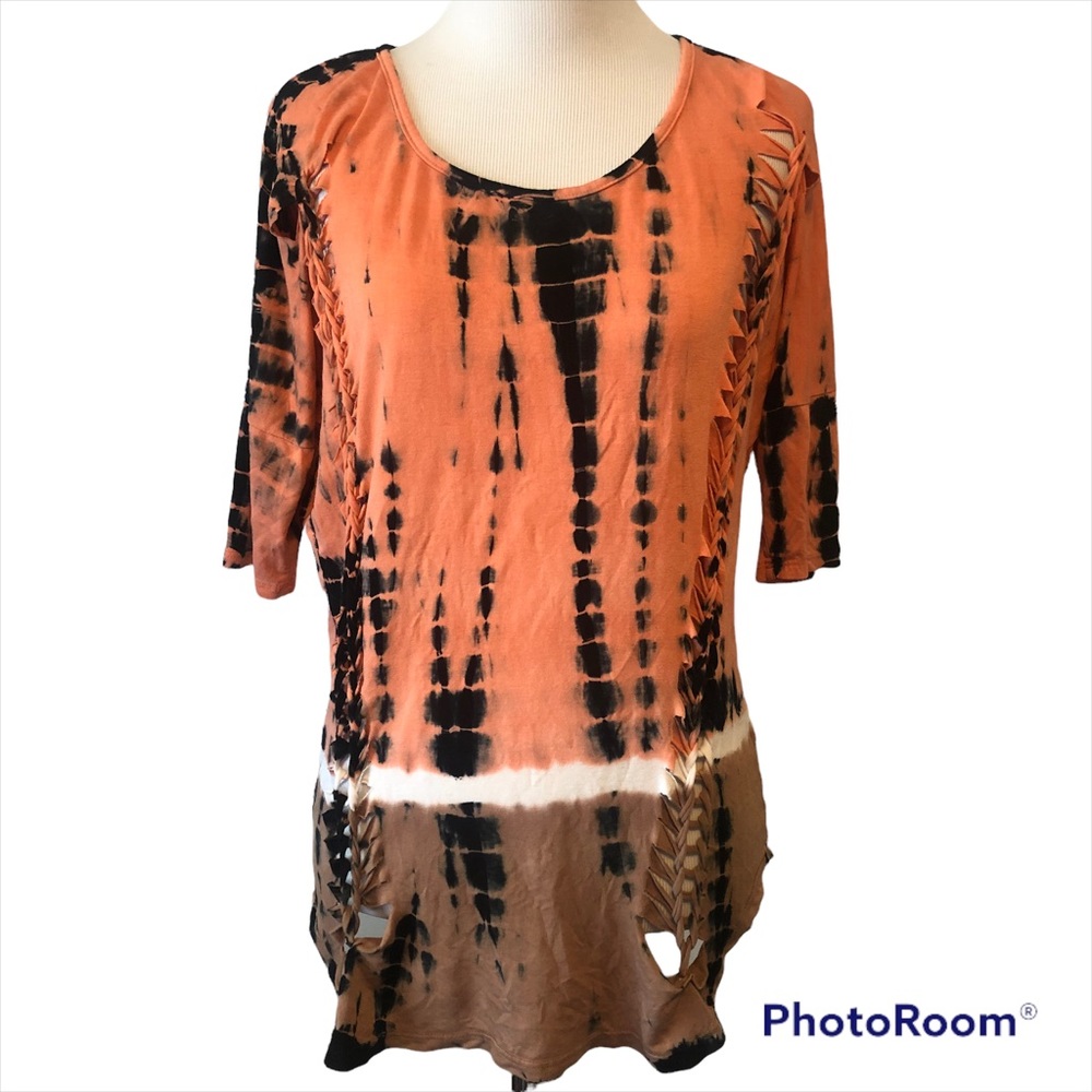 Urban X Blouse With Cutouts Soft 
Size Medium, peach/brown/white